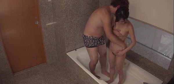  Lulu Kinouchi fucked in the tub and filmed in secret